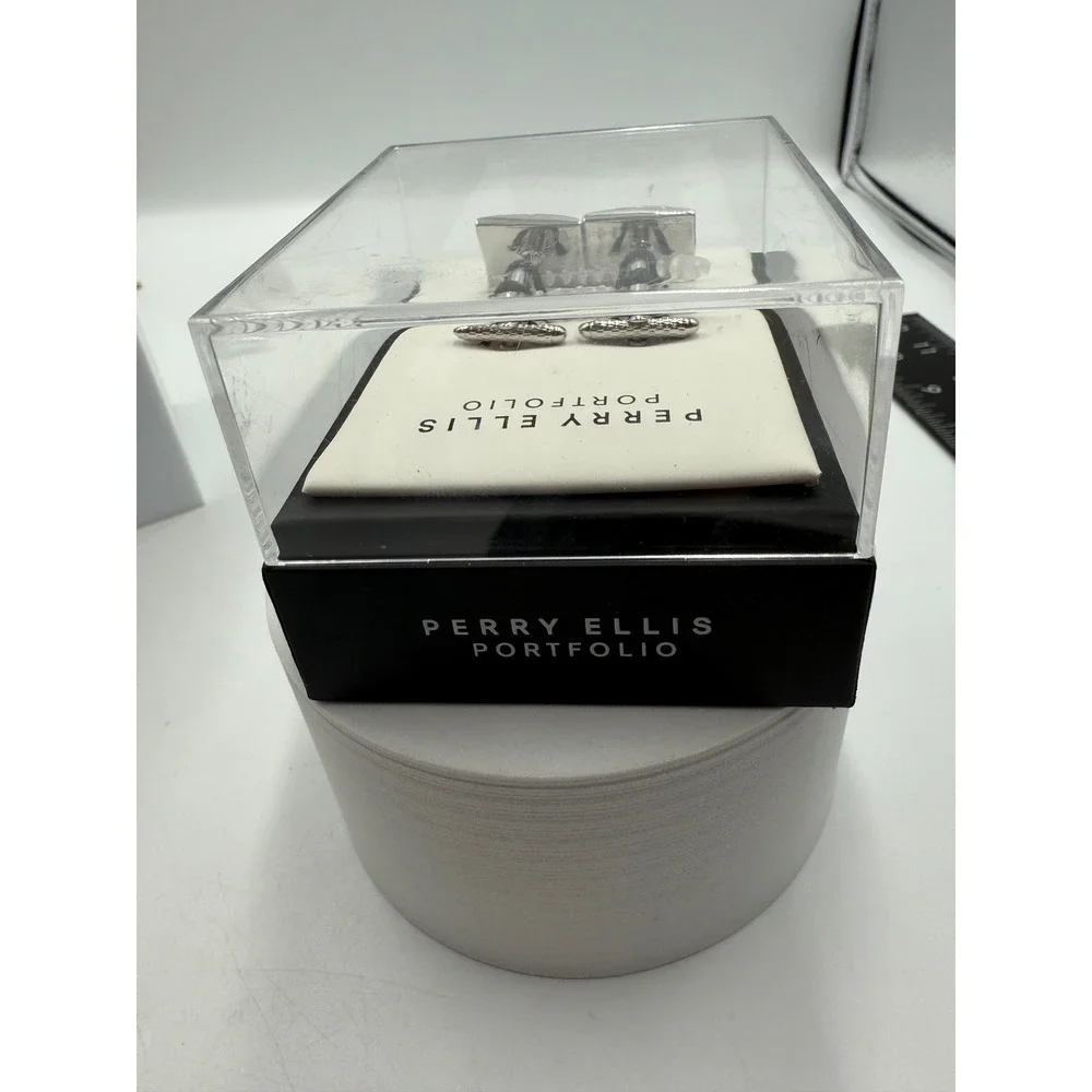 Perry Ellis Portfolio Mens Silver Tone Rectangular‎ Diagonal Stripe Cufflinks